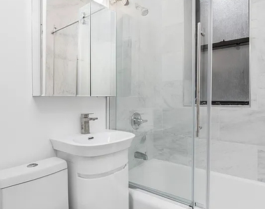 102 West 80th Street - Photo Thumbnail 4
