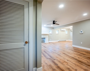 335 Lafayette Ave - Photo Thumbnail 10