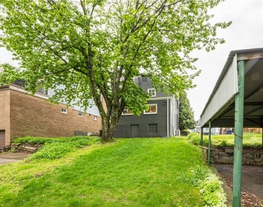 335 Lafayette Ave - Photo Thumbnail 37