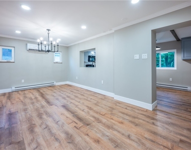 335 Lafayette Ave - Photo Thumbnail 14