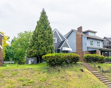 335 Lafayette Ave - Photo Thumbnail 4
