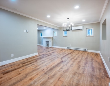 335 Lafayette Ave - Photo Thumbnail 11