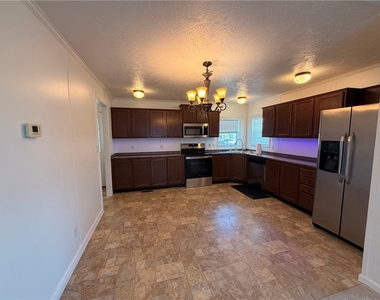 3202 46th St - Photo Thumbnail 1