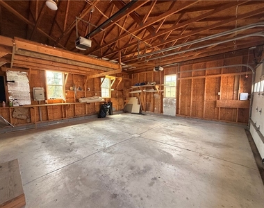 3202 46th St - Photo Thumbnail 9