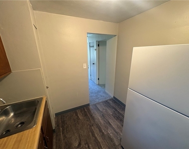 1 Penn Ridge Ct - Photo Thumbnail 3