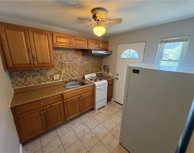 1 Penn Ridge Ct - Photo Thumbnail 5