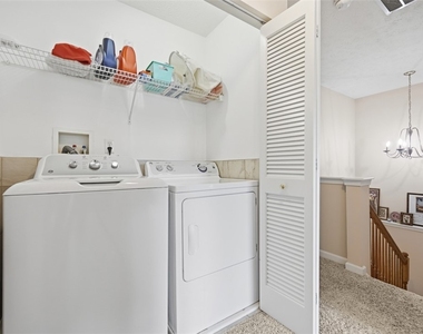 724 Bush Drive - Photo Thumbnail 21