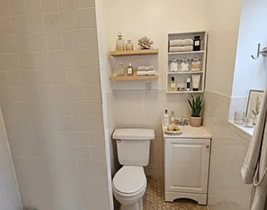 1427 York Avenue - Photo Thumbnail 4