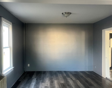 315 Hill Ave - Photo Thumbnail 3