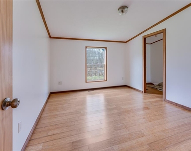 113 Anthony Road - Photo Thumbnail 5