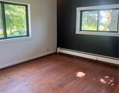 34 Lakeshore Road - Photo Thumbnail 21
