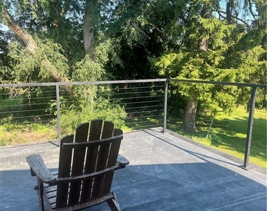 34 Lakeshore Road - Photo Thumbnail 22