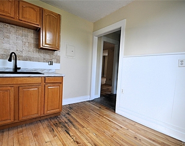 8525 Main Street - Photo Thumbnail 4