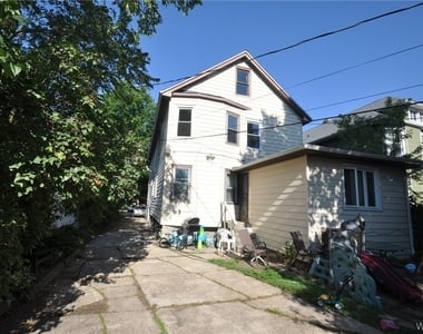 9 Wellington Road - Photo Thumbnail 1
