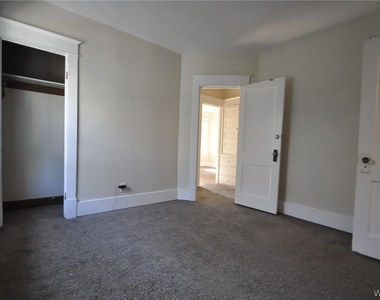 9 Wellington Road - Photo Thumbnail 14