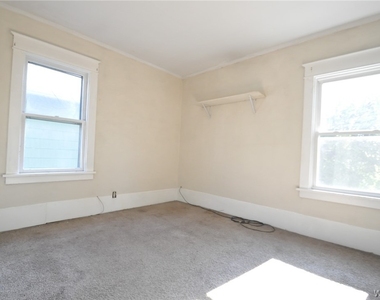 9 Wellington Road - Photo Thumbnail 16