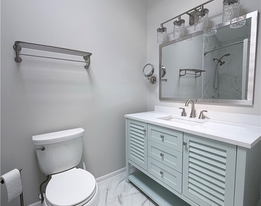 359 Lakefront Boulevard - Photo Thumbnail 19