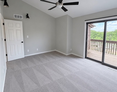 359 Lakefront Boulevard - Photo Thumbnail 29