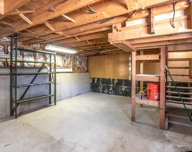 28 Mead St. - Upper Unit - Photo Thumbnail 48