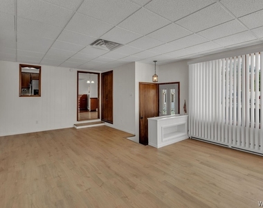 28 Mead St. - Upper Unit - Photo Thumbnail 21