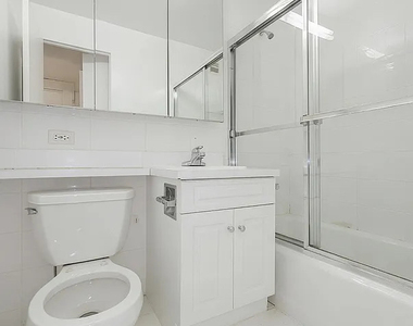 332 West 14th Street - Photo Thumbnail 3