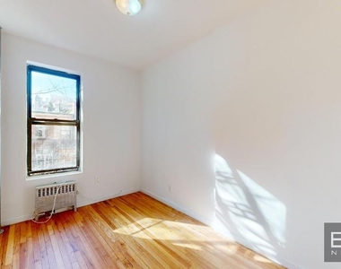 West 83 Street - Photo Thumbnail 2