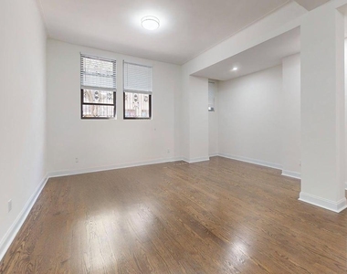 West 68th Street - Photo Thumbnail 8