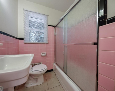 105 E Whitehead Terrace - Photo Thumbnail 12