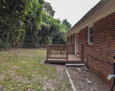 105 E Whitehead Terrace - Photo Thumbnail 13