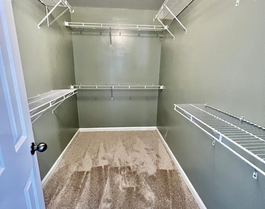 1010 Jacob Drive - Photo Thumbnail 15