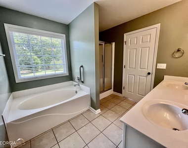 1010 Jacob Drive - Photo Thumbnail 14