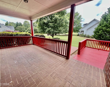 1010 Jacob Drive - Photo Thumbnail 3