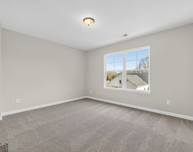 5 Crown Street - Photo Thumbnail 11