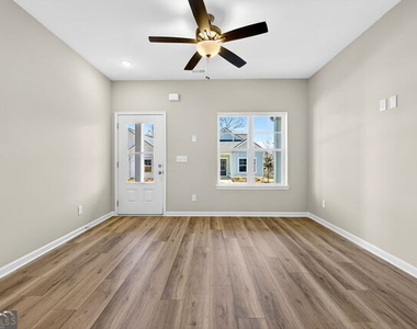 5 Crown Street - Photo Thumbnail 3
