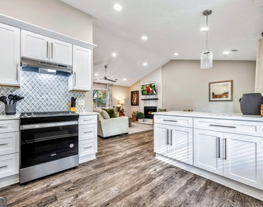 1440 Glynn Oaks Drive Sw - Photo Thumbnail 10