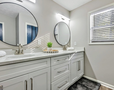 1440 Glynn Oaks Drive Sw - Photo Thumbnail 22