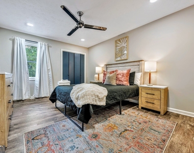 1440 Glynn Oaks Drive Sw - Photo Thumbnail 13