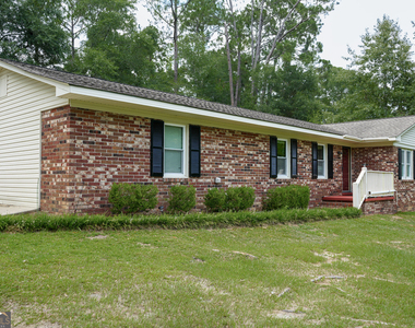 307 Pinewood Drive - Photo Thumbnail 1