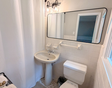 307 Pinewood Drive - Photo Thumbnail 16