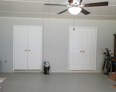 307 Pinewood Drive - Photo Thumbnail 26