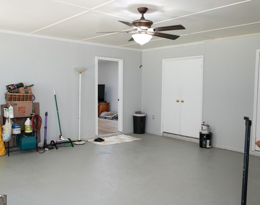 307 Pinewood Drive - Photo Thumbnail 25