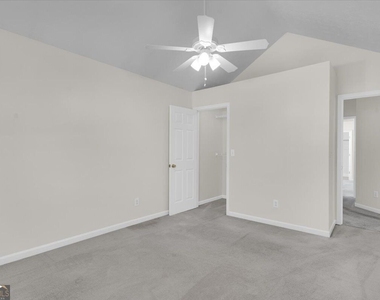 2343 Cove Lake Way - Photo Thumbnail 8
