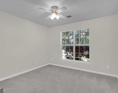 2343 Cove Lake Way - Photo Thumbnail 9