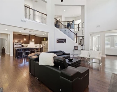2530 Maple Ridge Lane - Photo Thumbnail 16