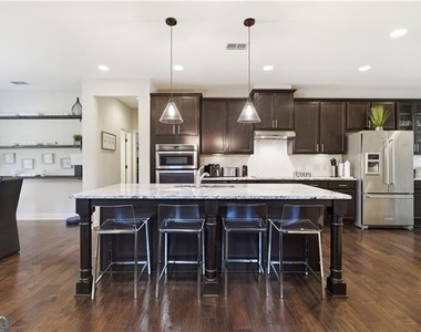 2530 Maple Ridge Lane - Photo Thumbnail 8