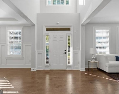 2530 Maple Ridge Lane - Photo Thumbnail 1