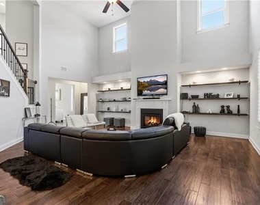 2530 Maple Ridge Lane - Photo Thumbnail 12