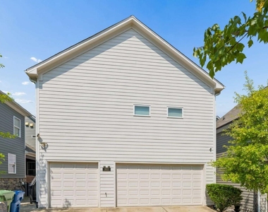 1821 Sanford Drive Nw - Photo Thumbnail 13