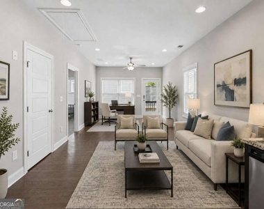 1821 Sanford Drive Nw - Photo Thumbnail 7