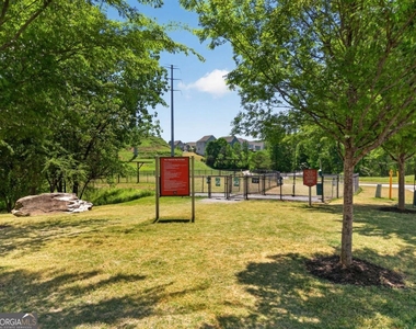 1821 Sanford Drive Nw - Photo Thumbnail 17